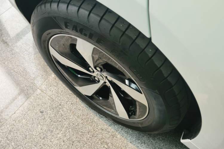 Used Jaguar F-PACE 2024 P250 R-Dynamic S