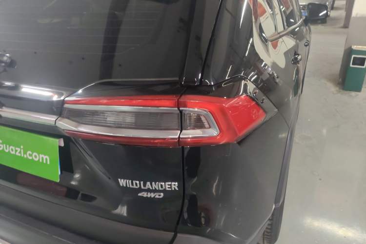 Used Toyota Wildlander 2022 2.0L CVT 4x4 Luxury PLUS Edition