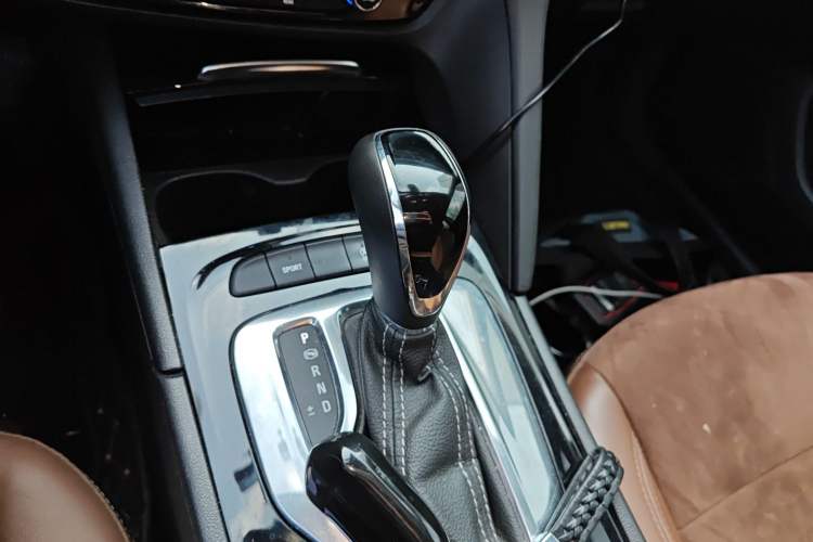 Used Buick Regal 2019 20T Luxury Model China VI Standard