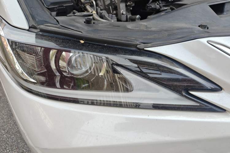 Used Lexus ES 2018 200 Excellence Edition China VI Standard
