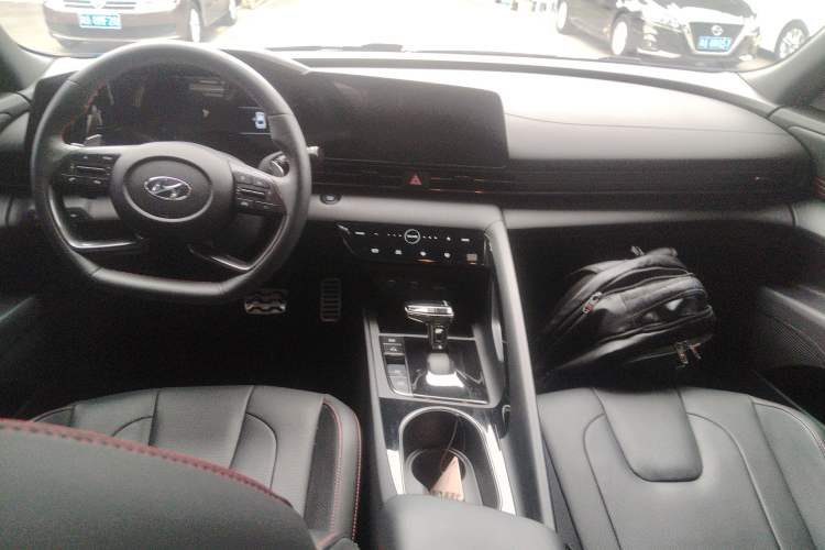 Used Hyundai Elantra 2022 240TGDi DCT LUX Prestige Edition
