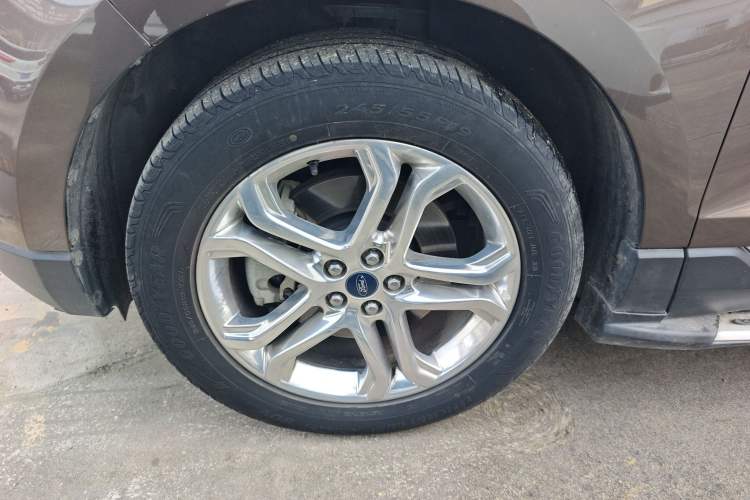 Used Ford Edge 2016 EcoBoost 245 Four-Wheel Drive Titanium Edition 7-Seater
