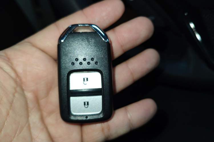 Used Honda Vezel 2017 1.8L CVT Front-Wheel Drive Pioneer Edition
