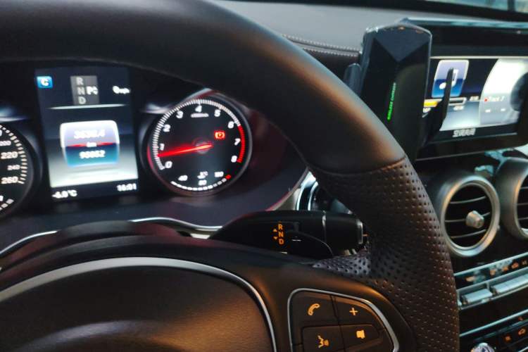 Used Mercedes-Benz C-Class 2015 C 200 L 4MATIC