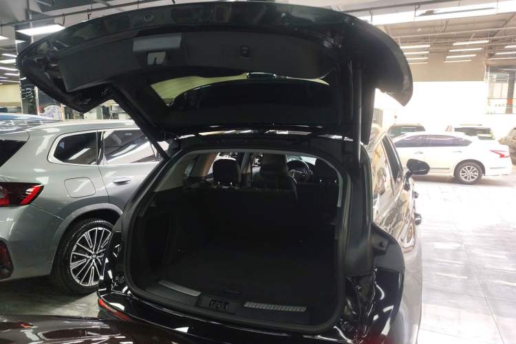 Used Lincoln Corsair 2021 2.0T Two-Wheel-Drive Luxury Edition