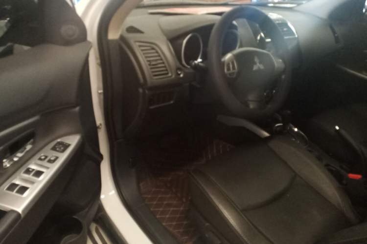 Used Mitsubishi ASX 2018 2.0L CVT Two-Wheel Drive Deluxe Edition
