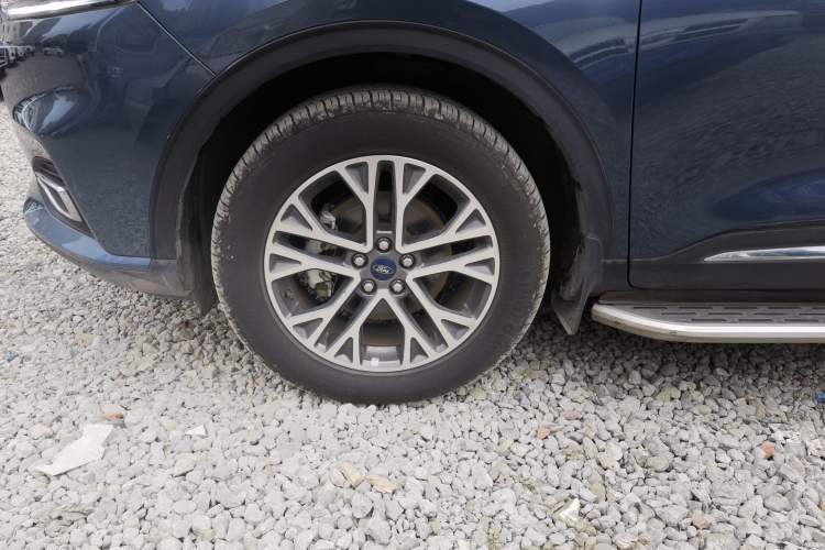 Used Ford Escape 2020 EcoBoost 245 Two-Wheel-Drive Titanium Edition