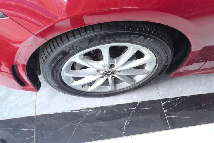 Used Mercedes-Benz A-Class 2021 A 200 L Sport Sedan Fashion Model
