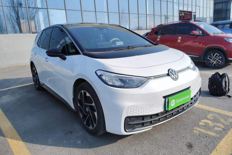 Used Volkswagen ID.3 2025 Smart Model Outstanding Oxygen Edition