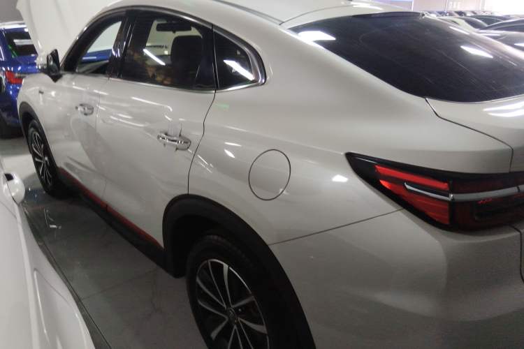 Used Changan CS85 COUPE 2021 1.5T DCT Elite Edition