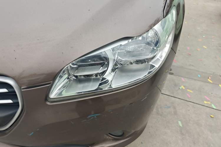 Used Peugeot 301 2014 1.6L Manual Comfort Edition