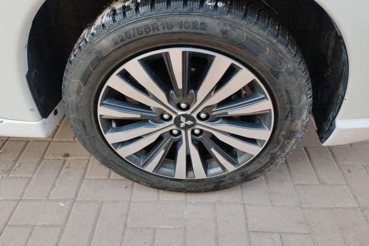 Used Mitsubishi Outlander 2021 2.0L Two-Wheel Drive Comfort Edition 7 Seats