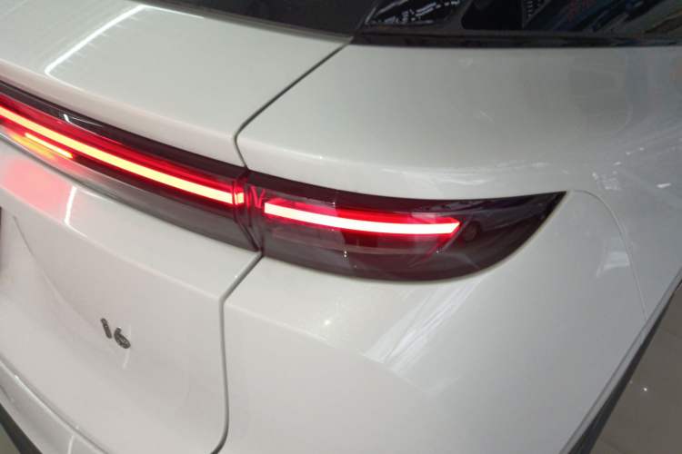 Used Li Auto Li Auto i6 2025 Model Two-Wheel-Drive Standard Type