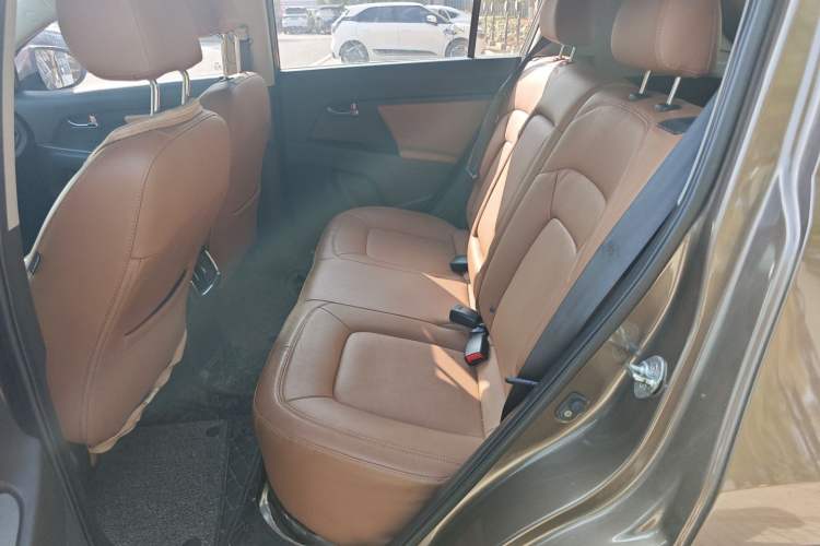 Used Kia Sportage R 2015 2.0L Automatic Two-Wheel Drive GLS
