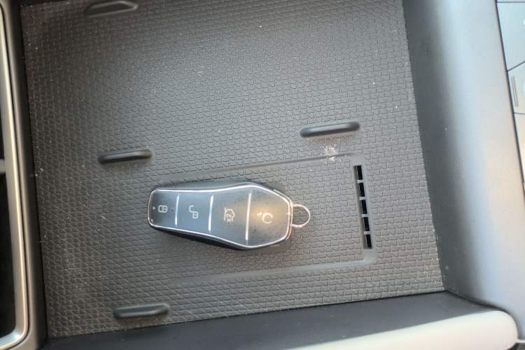 Used BYD Yuan UP 2025 Intelligent Driving Version 401 km Leading Edition
