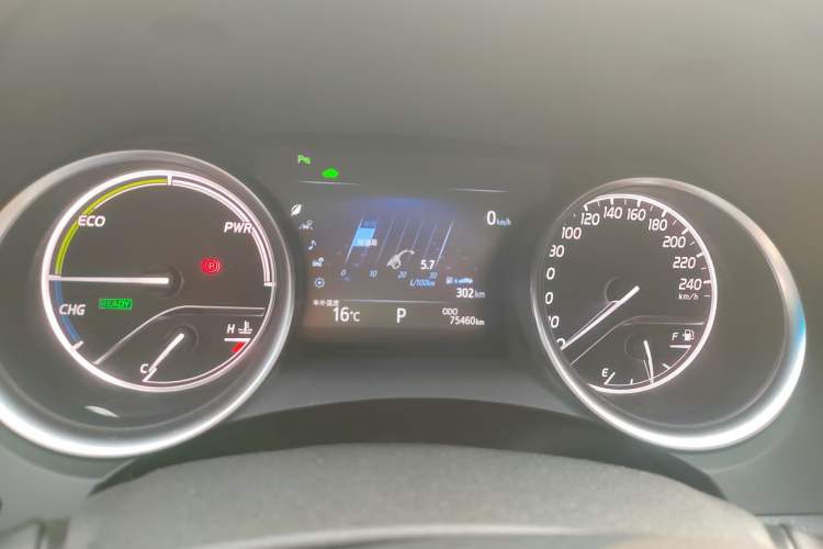 Used Toyota Camry 2018 Dual-Engine 2.5 HG Luxury Edition
