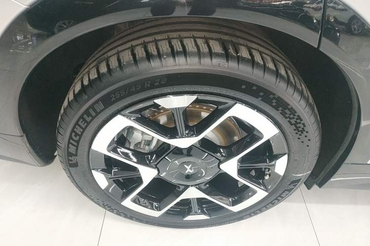 Used XPeng G7 2025 Model—702 Ultra Long Range
