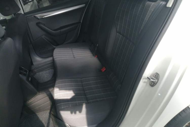 Used Skoda Octavia 2018 1.6L Automatic Comfort Edition