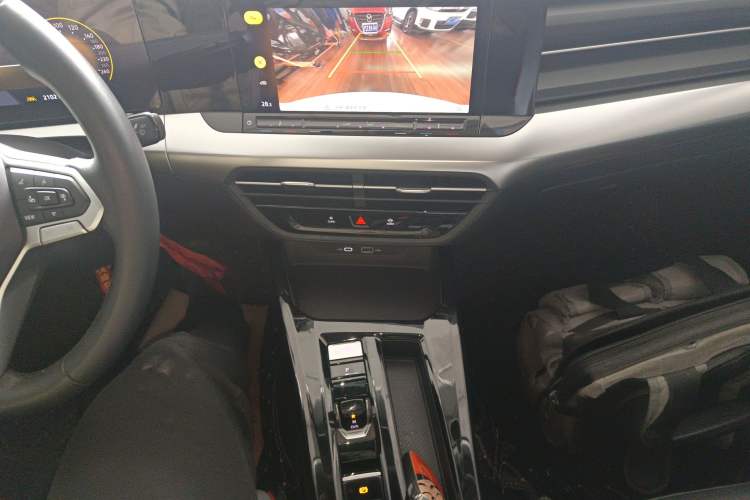 Used Volkswagen Lamando 2023 Lavida L 280TSI DSG Spicy Edition
