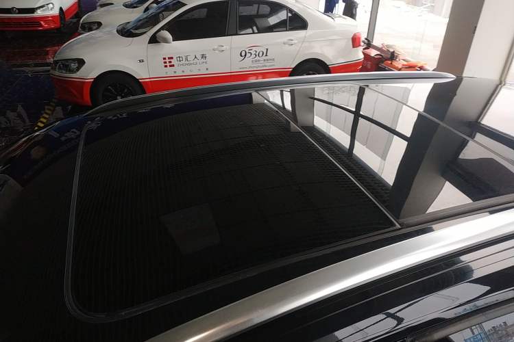 Used Volkswagen C-TREK 2017 230TSI DSG Comfort Version
