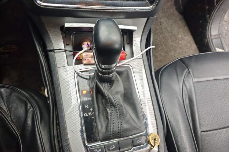 Used Roewe RX5 2018 20T Two-Wheel Drive Automatic Internet Smart Edition