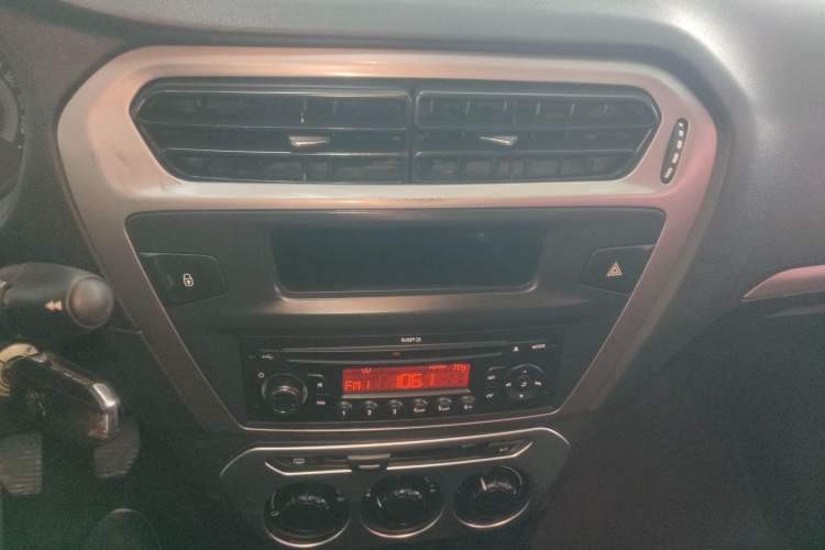 Used Peugeot 301 2014 1.6L Manual Comfort Edition
