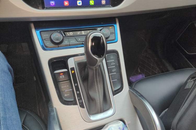 Used Geely Auto Emgrand X7 Sport 2016 1.8TD Automatic ZhiShang Model