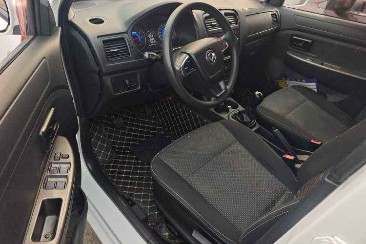 Used Dongfeng Fengon 330 2019 1.5L Manual Practical II China VI