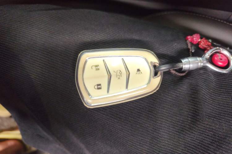 Used Cadillac XT6 2022 2.0T 7-Seater Two-Wheel Drive Luxury Version
