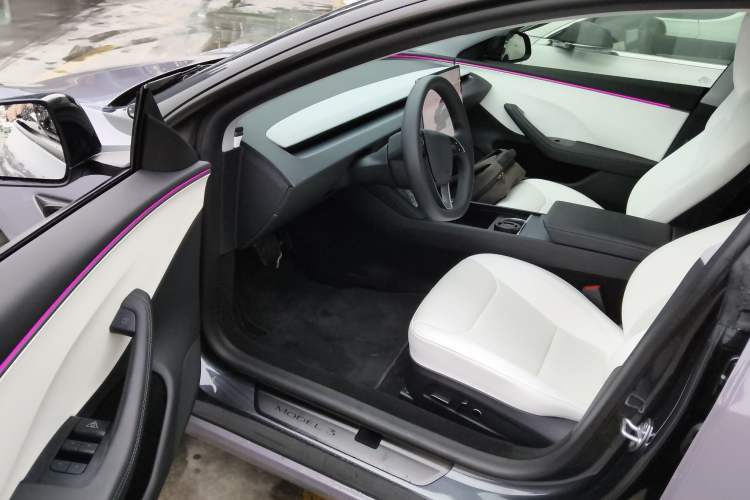 Used Tesla Model 3 2025 Rear-Wheel-Drive Version