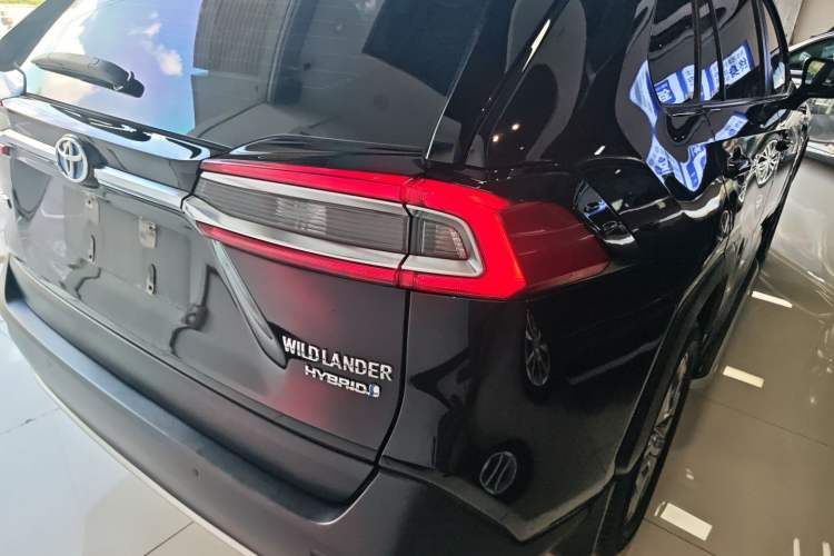 Used Toyota Wildlander 2020 Dual-Engine 2.5L E-CVT Two-Wheel Drive Luxury Edition
