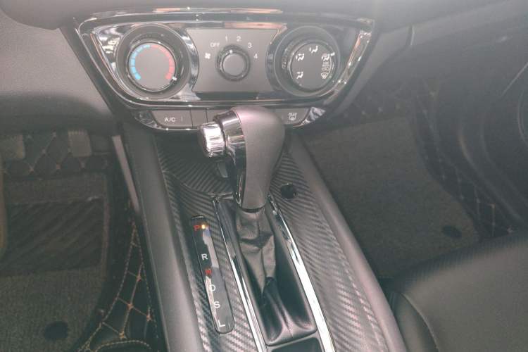 Used Honda Vezel 2020 1.5L CVT Pioneer Edition