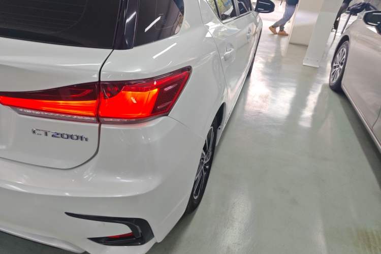 Used Lexus CT 2017 CT200h Comfort Edition Monochrome China V Standard
