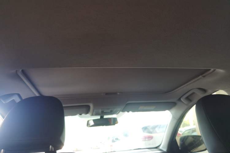 Used Toyota RAV4 2018 2.0L CVT Two-Wheel Drive Fashion X Edition
