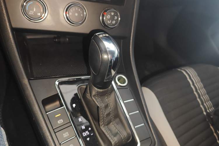 Used Volkswagen Bora 2023 200TSI DSG Comfort Edition
