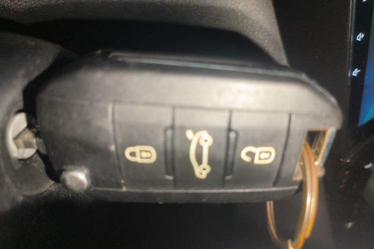 Used Peugeot 3008 2013 1.6THP Automatic Prestige Edition
