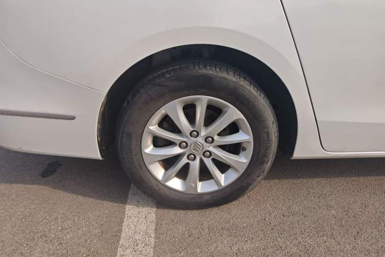 Used Buick GL8 2017 ES 28T Premium Version China V Standard
