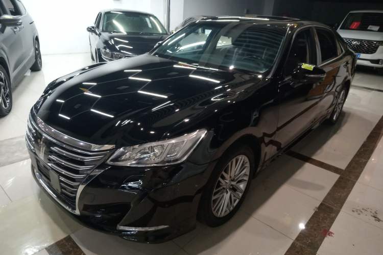 Used Toyota Crown 2017 2.0T Sport Edition
