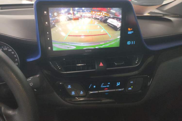 Used Toyota IZOA 2020 2.0L Enjoy Edition
