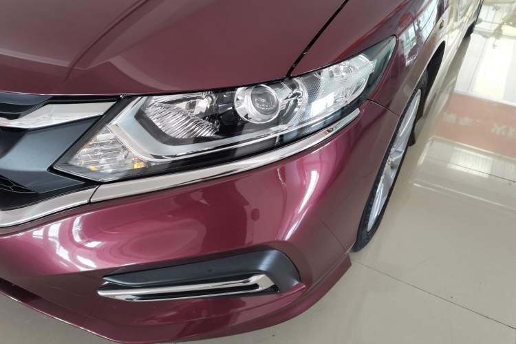 Used Honda Jade 2017 1.8L automatic Comfort version 5 seats
