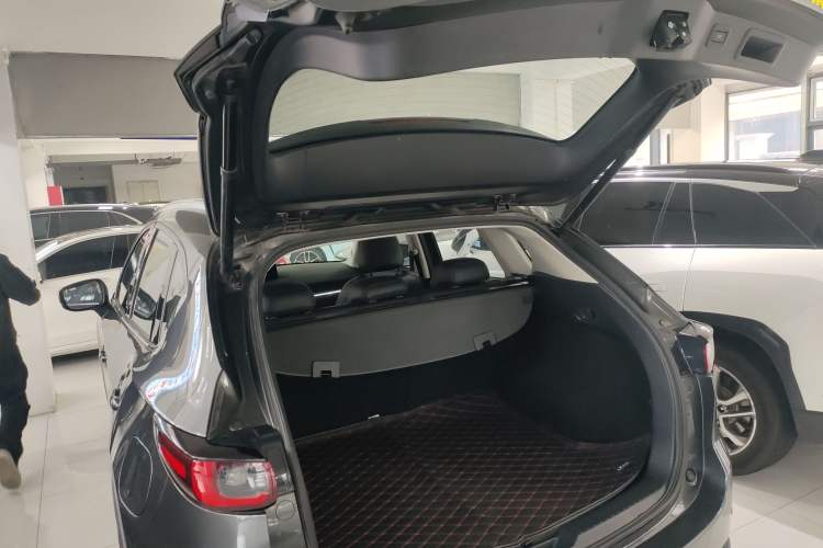 Used Mazda CX-5 2022 2.5L Automatic 4x4 Prestige Edition
