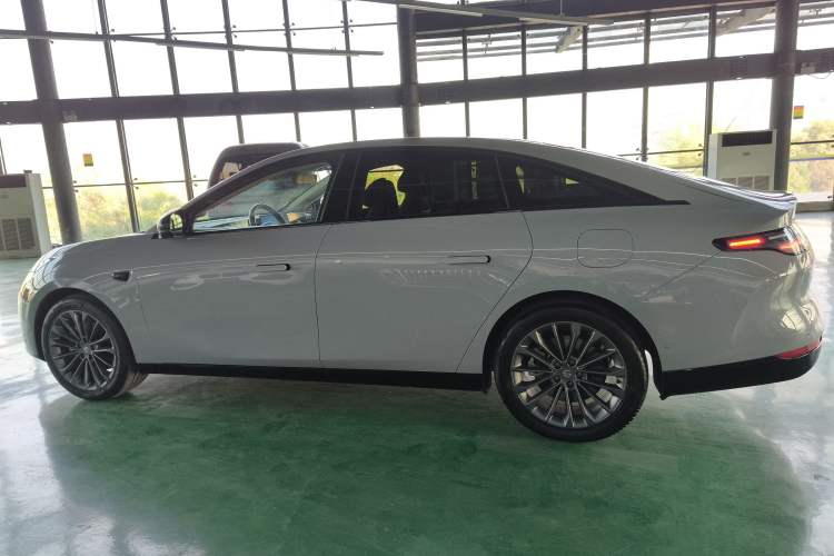 Used Leapmotor C01 2024 Range-Extended 316 Deluxe Edition
