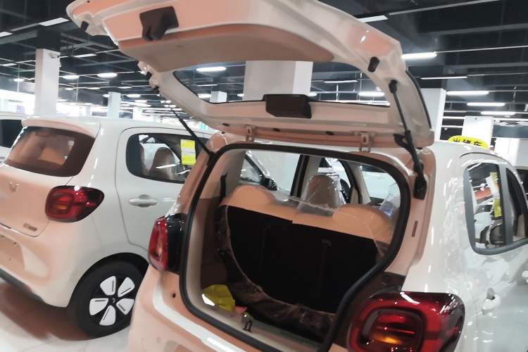 Used Wuling Hongguang MINIEV 2025 Four-Door Version Advanced Edition
