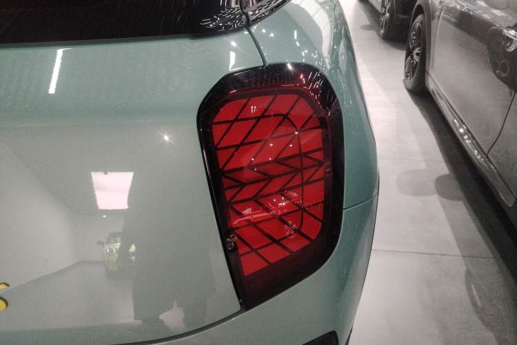 Used  Electric MINI ACEMAN 2024 SE Artist