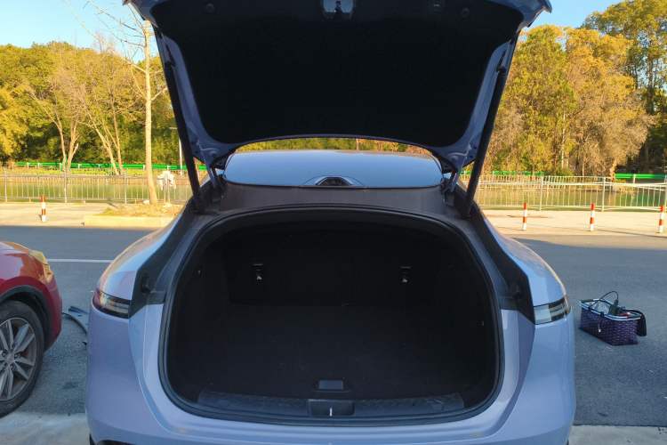 Used  06 2025 Pro Range-Extended Edition