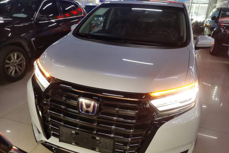 Used Honda Elysion 2024 2.0L eHEV Luxury Edition
