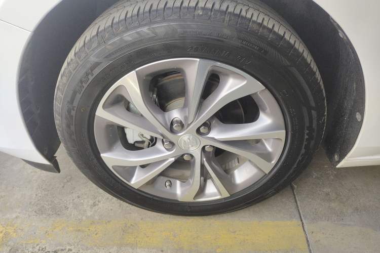 Used Buick Verano 2023 Pro Le Yi Edition