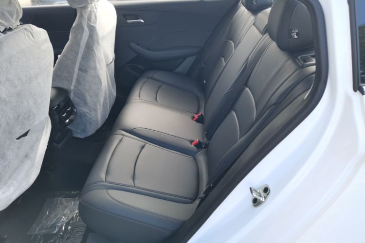 Used Roewe i5 2023 1.5L CVT Luxury Edition
