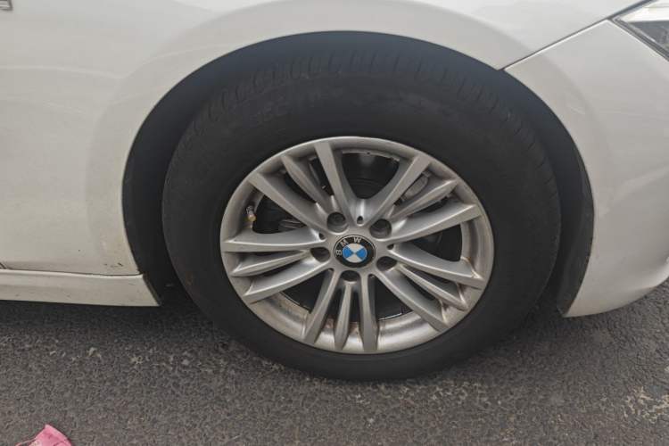 Used BMW 3 Series 2013 320Li Fashion Model
