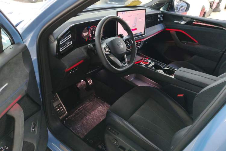 Used Volkswagen Tiguan L 2024 PRO 380TSI Four-Wheel Drive R-Line Prestige Edition
